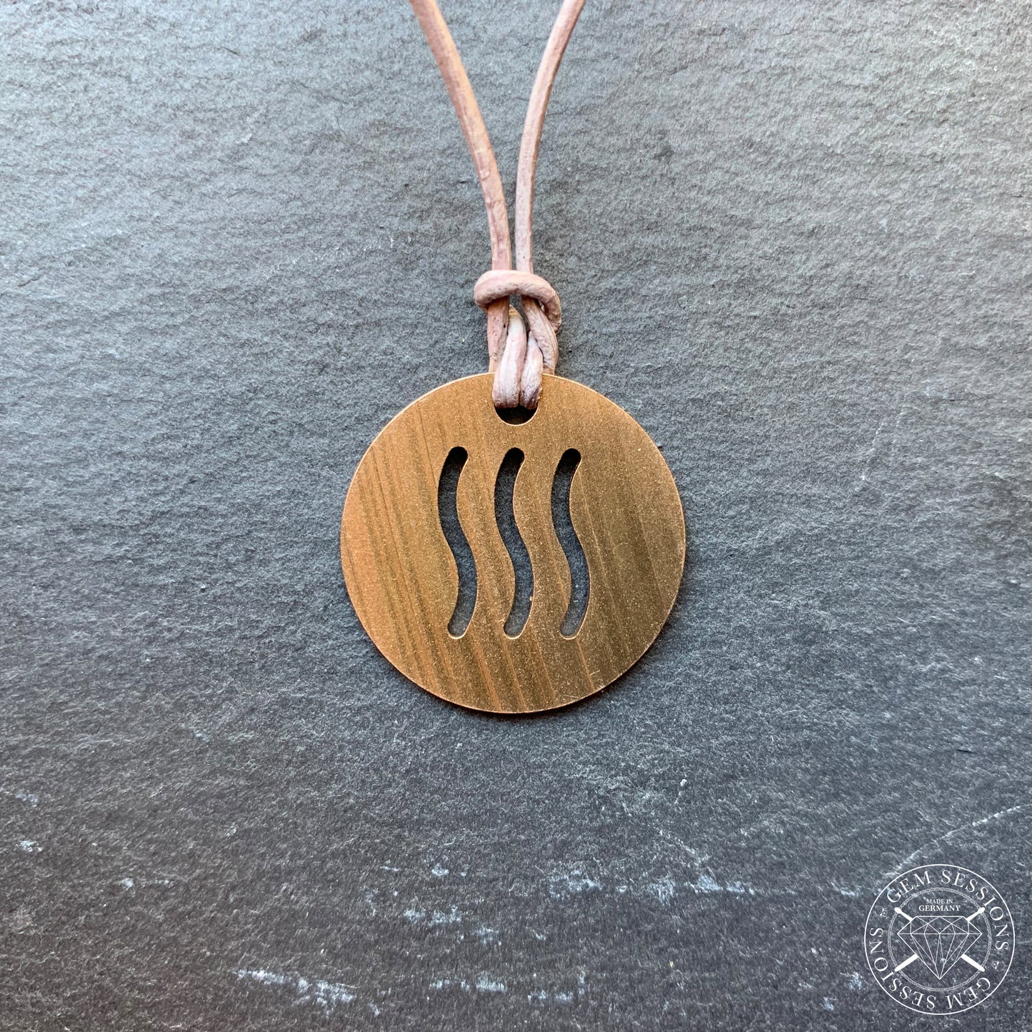 Halskette "AIR" aus Schlagzeugbecken (Vier Elemente | Upcycling | Bronze)