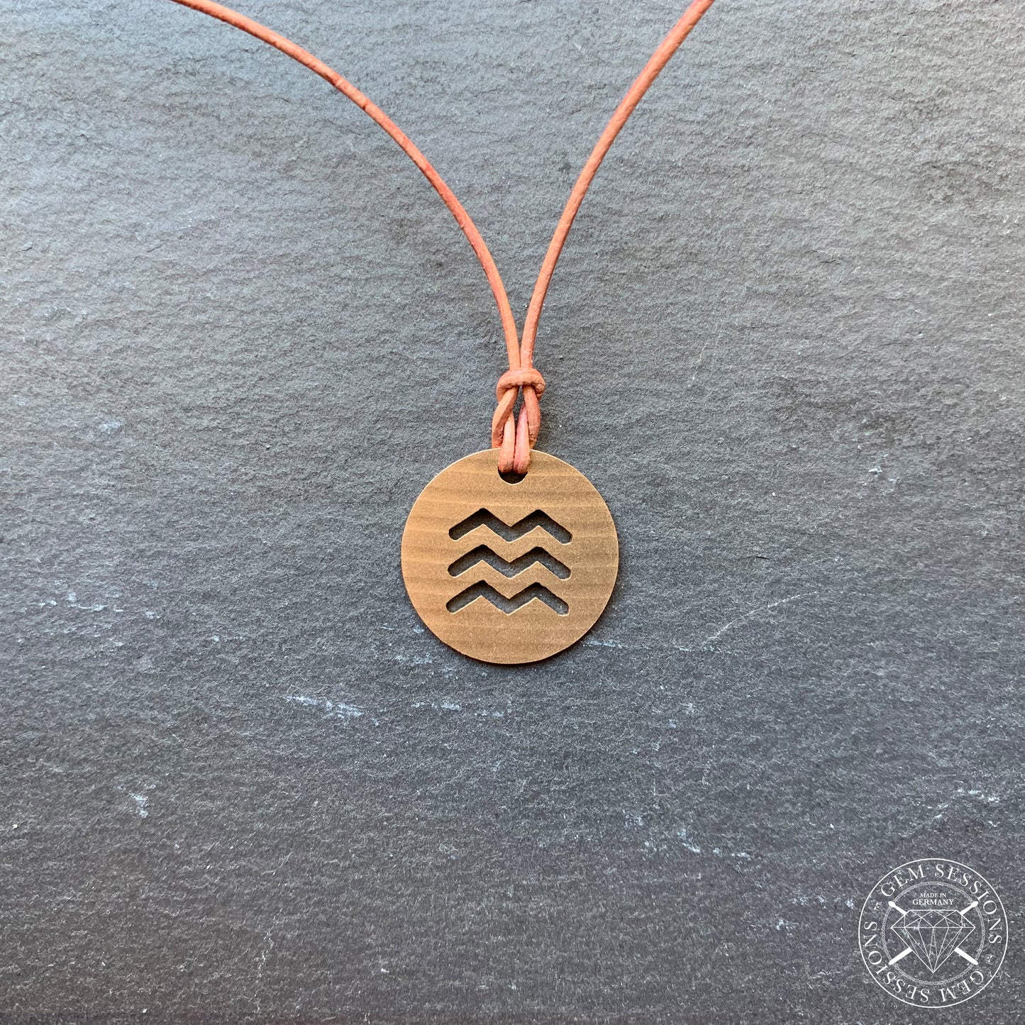 Halskette "FIRE" aus Schlagzeugbecken (Vier Elemente | Upcycling | Bronze)